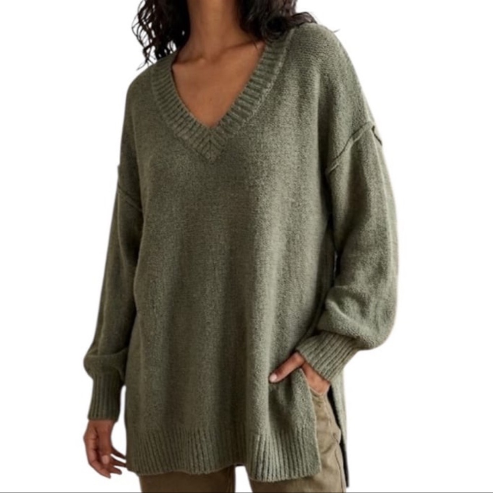 Altar'd State Women's V-Neck Blue Green Pullover Sweater Size S